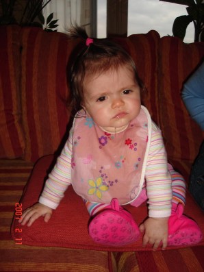 Ния - 6 месеца